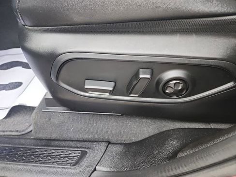 Used 2023 Jeep Grand Cherokee L Laredo AWD/4WD image 15