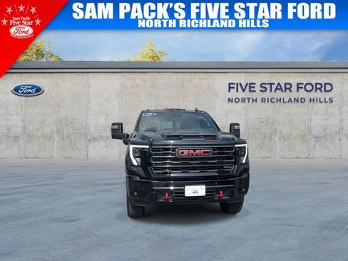 Used 2025 GMC Sierra 2500 AT4 w/ AT4 Premium Plus Package AWD/4WD image 3
