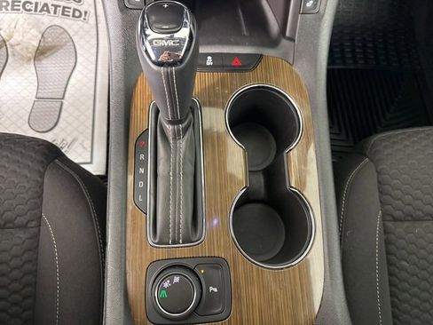 Used 2018 GMC Acadia SLE image 35