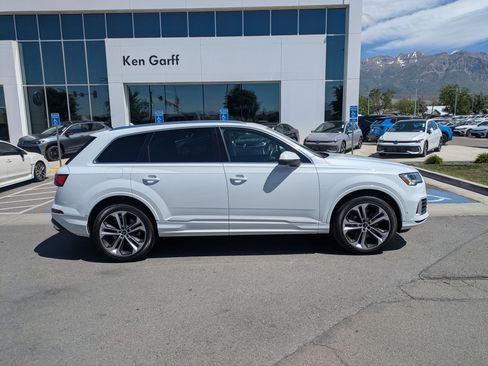 Used 2023 Audi Q7 3.0T Premium Plus AWD/4WD image 2