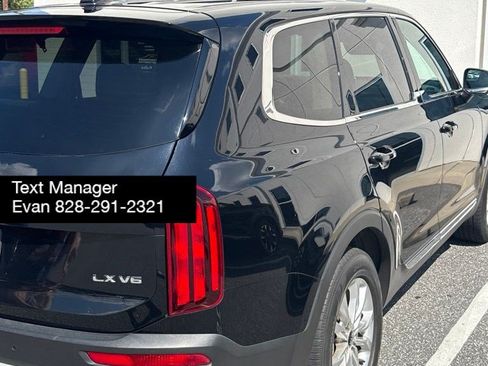 Used 2020 Kia Telluride LX FWD image 4
