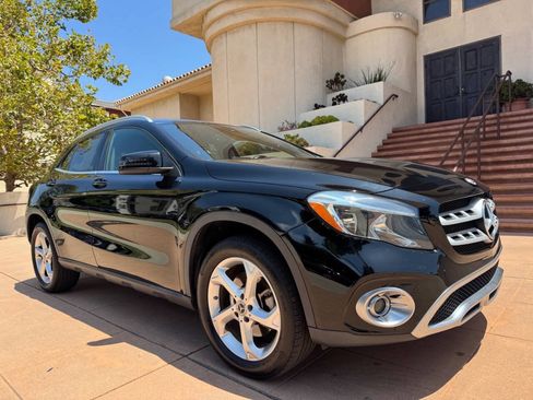 Used 2019 Mercedes-Benz GLA 250 4MATIC image 1