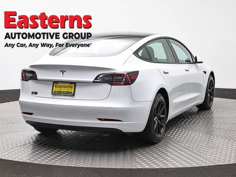 Used 2023 Tesla Model 3 Standard Range RWD image 5