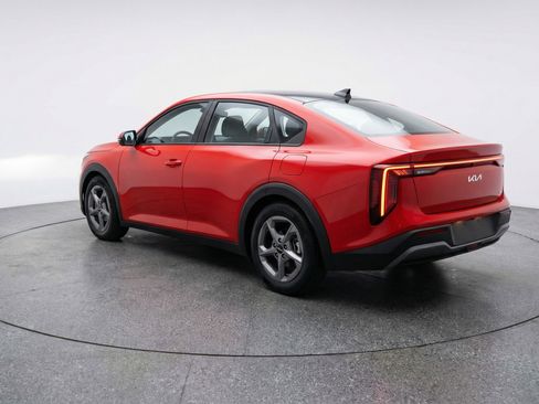 Used 2025 Kia K4 LXS image 6