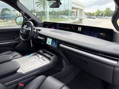 New 2026 Lincoln Navigator Reserve AWD/4WD image 19