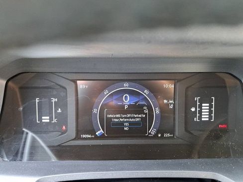 Used 2025 Toyota 4Runner SR5 AWD/4WD image 14