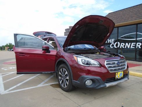 Used 2016 Subaru Outback 3.6R Limited AWD/4WD image 17