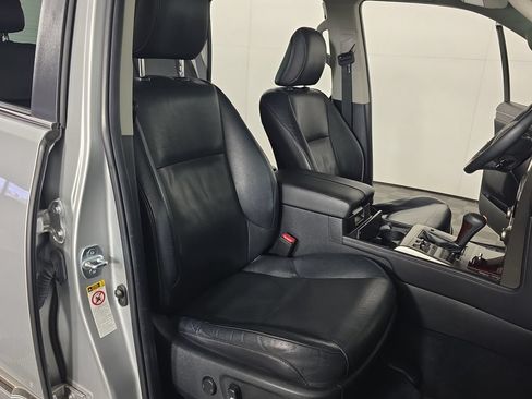 Used 2015 Lexus GX 460 w/ Premium Package AWD/4WD image 32