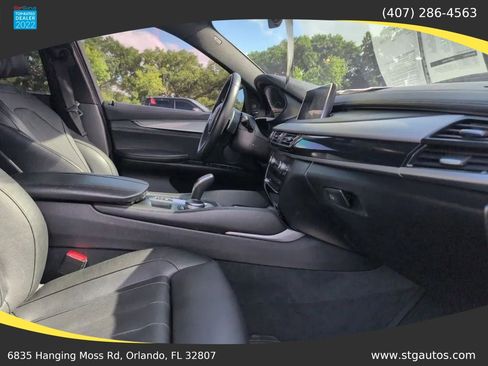 Used 2018 BMW X6 xDrive50i w/ M Sport Package AWD/4WD image 25
