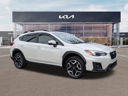 Used 2019 Subaru Crosstrek 2.0i Limited w/ Moonroof Package w/Navigation image 1