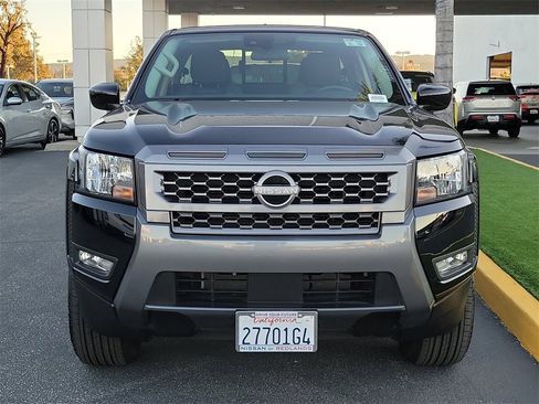 Used 2025 Nissan Frontier SV w/ SV Convenience Package image 30