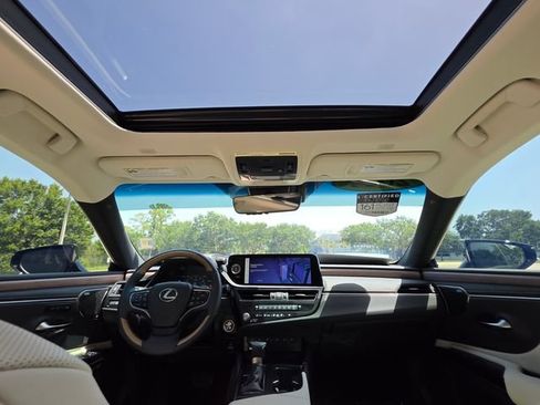 Used 2024 Lexus ES 350 Ultra Luxury w/ Accessory Package (Z1) FWD image 19