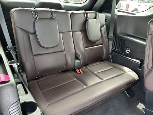 Used 2025 Ford Explorer Platinum w/ LUX Leather Package AWD/4WD image 22
