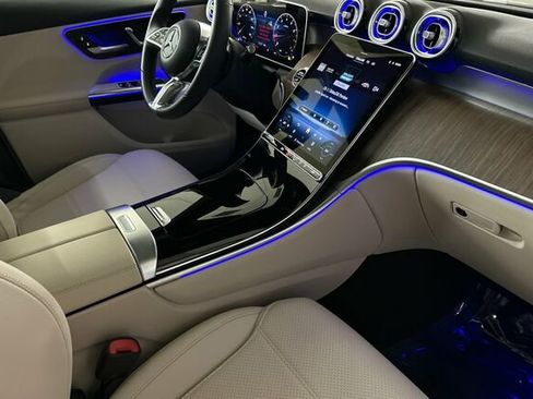 Used 2025 Mercedes-Benz GLC 300 GLC 300 image 19