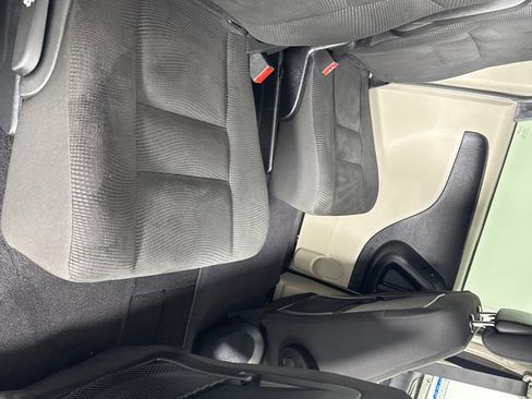 Used 2020 Dodge Grand Caravan SE w/ UConnect Hands-Free Group image 23