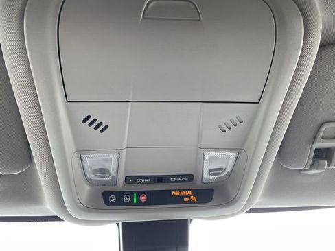 Used 2024 Chevrolet Equinox LT w/ LPO, Floor Liner Package FWD image 28