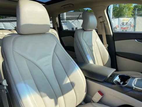 Used 2019 Lincoln Nautilus Select AWD/4WD image 18