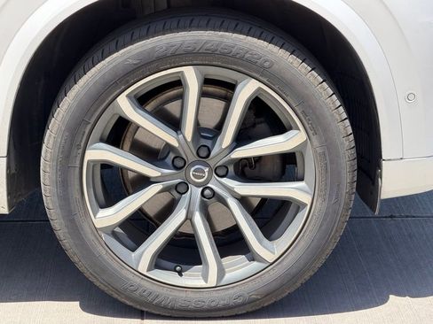 Used 2018 Volvo XC90 T6 Momentum w/ Convenience Package AWD/4WD image 6