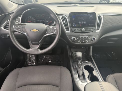 Used 2023 Chevrolet Malibu LT image 27