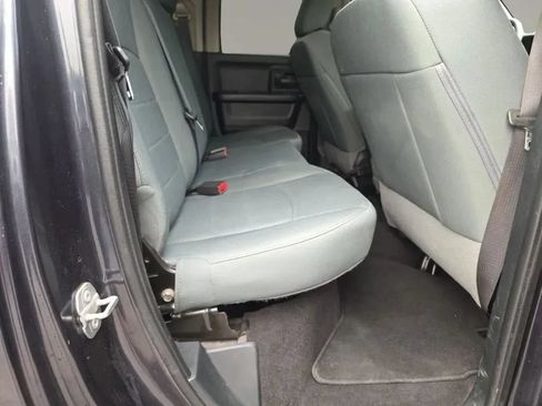 Used 2018 RAM 1500 Express w/ Express Value Package AWD/4WD image 13