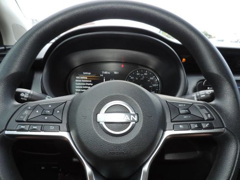 Used 2024 Nissan Kicks SV FWD image 26