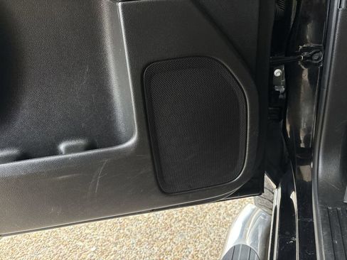 Used 2017 GMC Sierra 3500 Base 4D Crew Cab w/ Sierra Convenience Package image 22