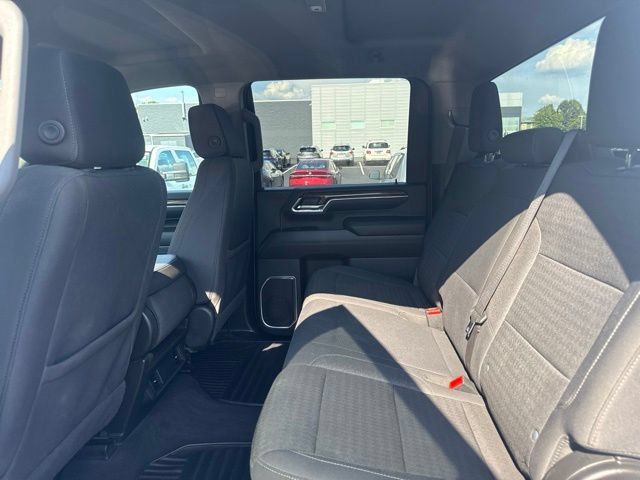 Used 2024 Chevrolet Silverado 2500 LT AWD/4WD image 20