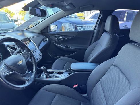 Used 2016 Chevrolet Malibu LT FWD image 29