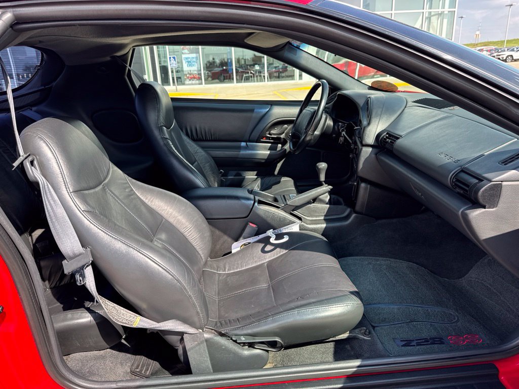 Used 1996 Chevrolet Camaro Z28 RWD image 23