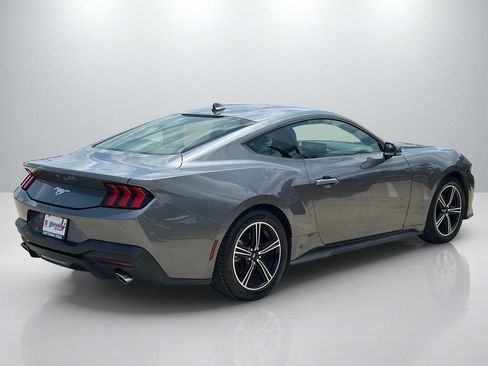 Used 2024 Ford Mustang Coupe RWD image 5