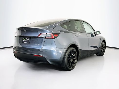 Used 2023 Tesla Model Y Long Range image 9