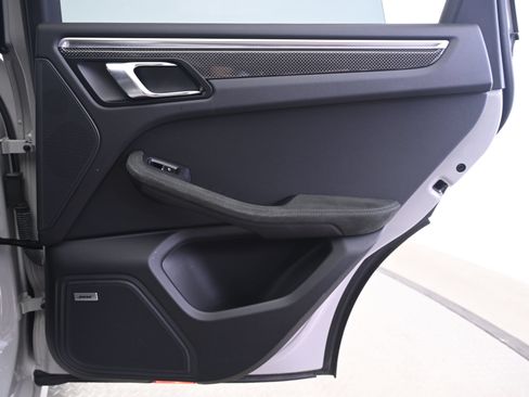 Certified 2022 Porsche Macan GTS AWD/4WD image 16