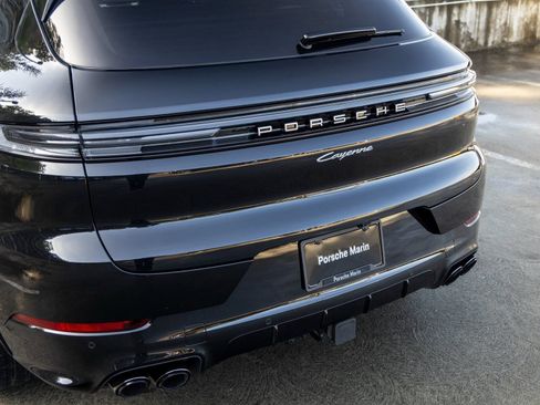 New 2026 Porsche Cayenne E-Hybrid image 21