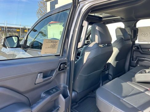 New 2026 Toyota 4Runner TRD Off-Road Premium AWD/4WD image 11