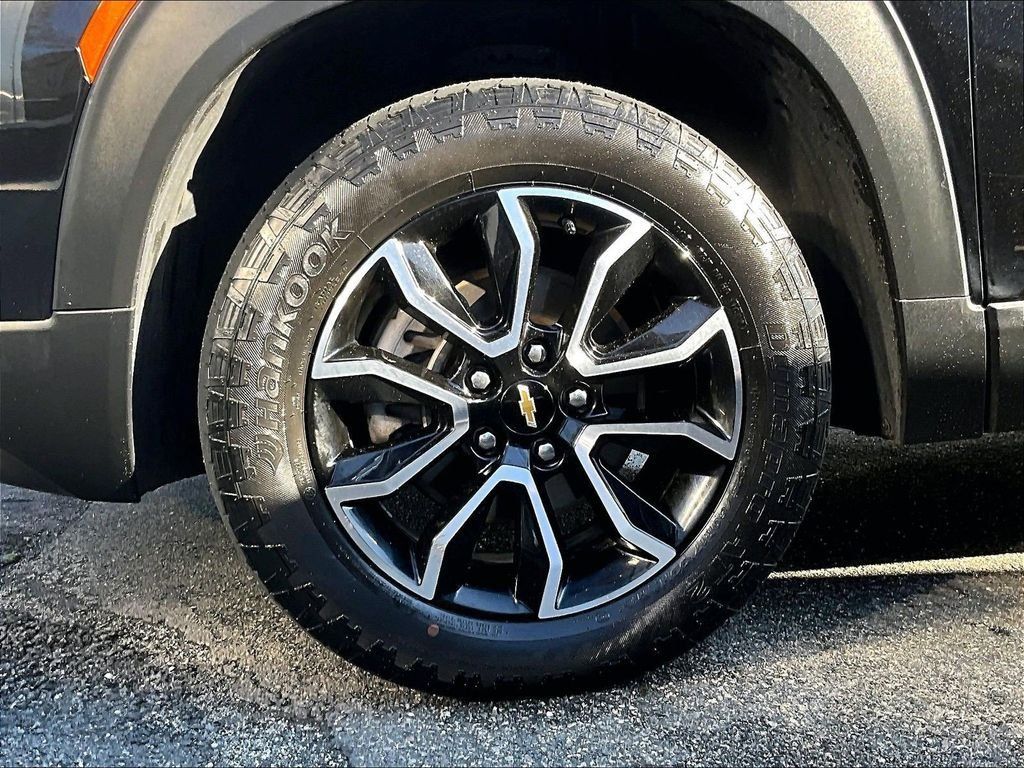 Used 2022 Chevrolet TrailBlazer ACTIV w/ Technology Package AWD/4WD image 7