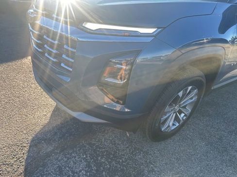 New 2026 Chevrolet Equinox LT w/ LPO, Floor Liner Package image 9