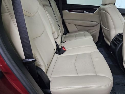 Used 2017 Cadillac XT5 Luxury w/ Driver Awareness Package image 24