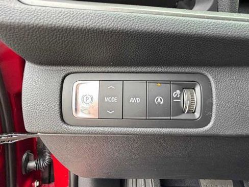 Used 2026 Chevrolet Traverse LT w/ Driver Confidence Package AWD/4WD image 10