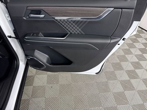 New 2026 GMC Acadia Denali w/ Super Cruise Package image 16