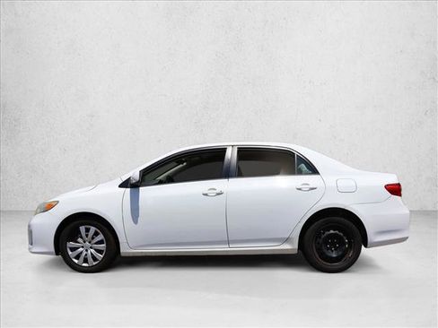 Used 2012 Toyota Corolla LE FWD image 8