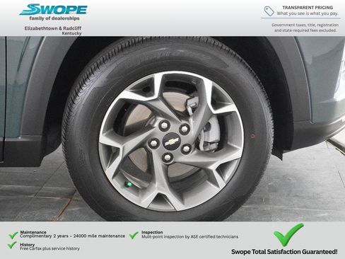 Used 2025 Chevrolet Trax LT w/ Driver Confidence Package FWD image 28