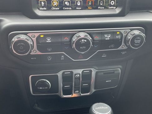 Used 2022 Jeep Gladiator Overland w/ Popular Equipment Package image 19