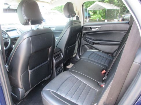 Used 2016 Ford Edge SEL w/ Equipment Group 201A AWD/4WD image 17