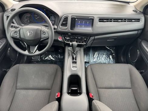 Used 2017 Honda HR-V EX image 19