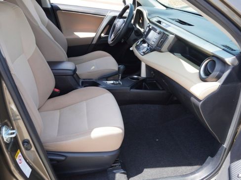 Used 2015 Toyota RAV4 XLE FWD image 14