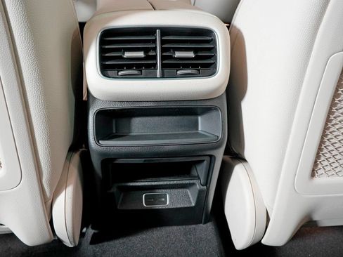 Certified 2026 Mercedes-Benz GLE 450 4MATIC image 31