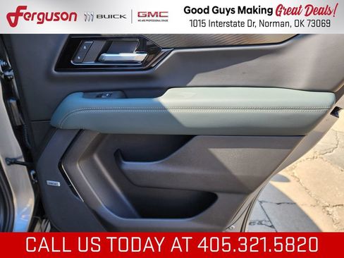 New 2026 GMC Yukon AT4 w/ AT4 Premium Package AWD/4WD image 46