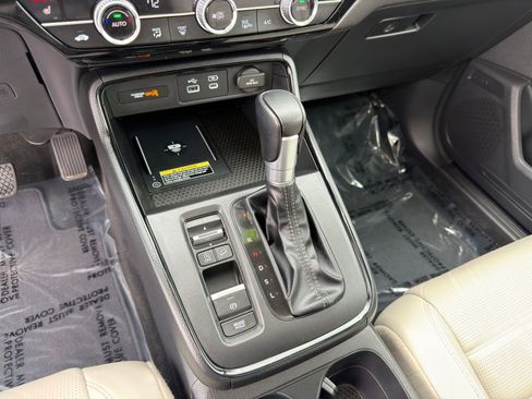 Used 2024 Honda CR-V EX-L image 26