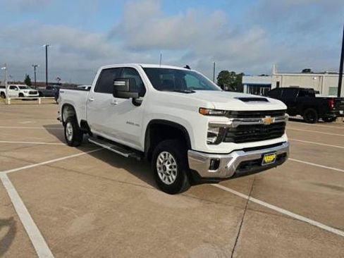 Certified 2025 Chevrolet Silverado 2500 LT w/ Convenience Package AWD/4WD image 2