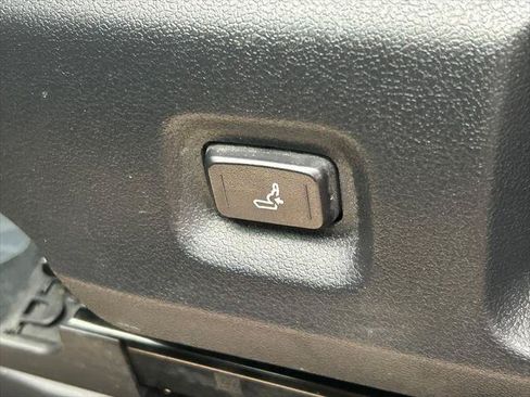 Certified 2024 Toyota Tacoma SR5 AWD/4WD image 24